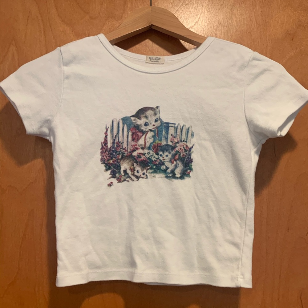 Brandy Melville Tshirt